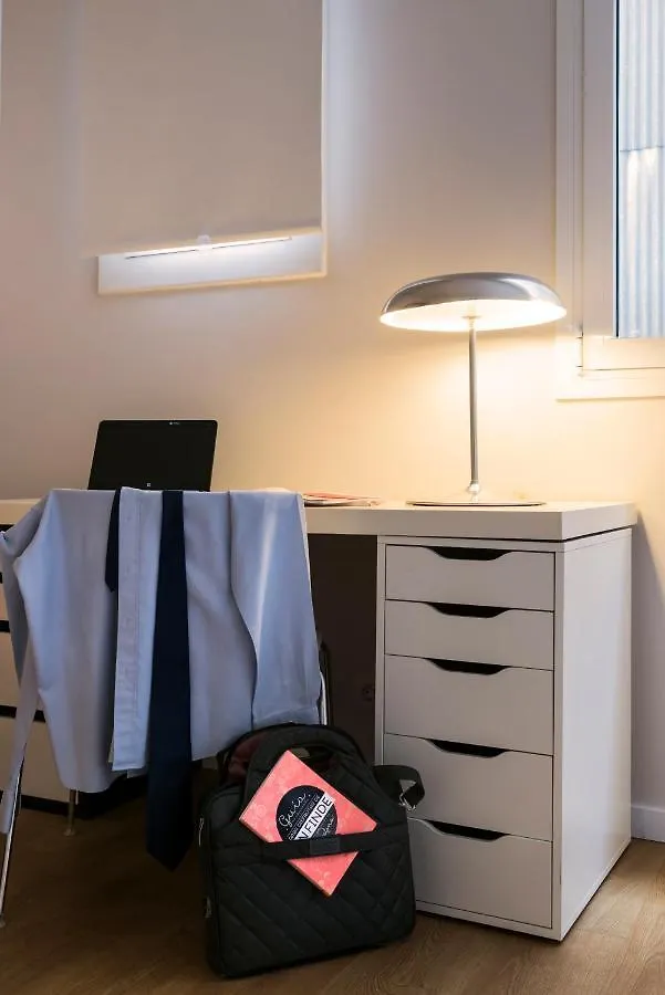 Bed&Bcn Diagonal 4 Apartment Barcelona 0*,
